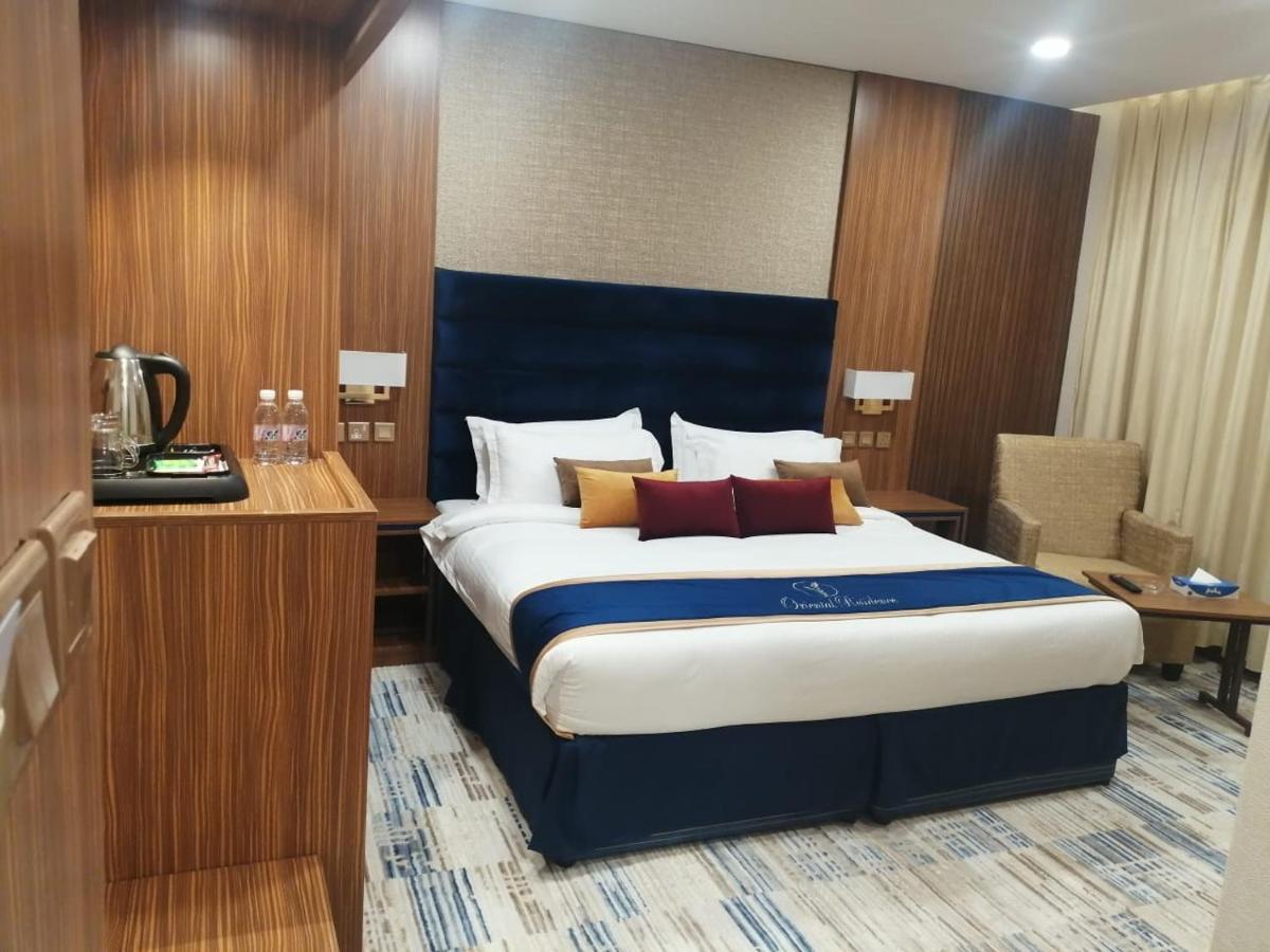 Oriental Residence Dammam Eksteriør billede